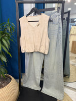 Load image into Gallery viewer, Relaxed Fit Jeans
