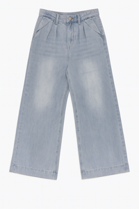 Pleated Jeans