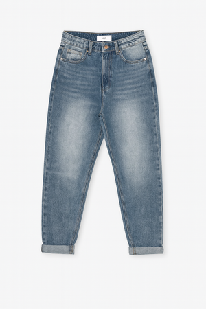 Boyfriend Fit Jeans