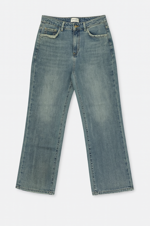 Straight Jeans