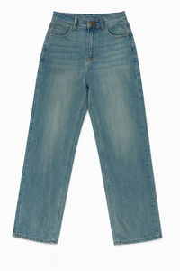 Straight Jeans