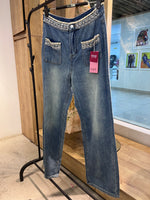 Load image into Gallery viewer, Jeans with Rhinestones.
