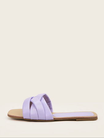 Flat Sandals with Criss-Cross Straps