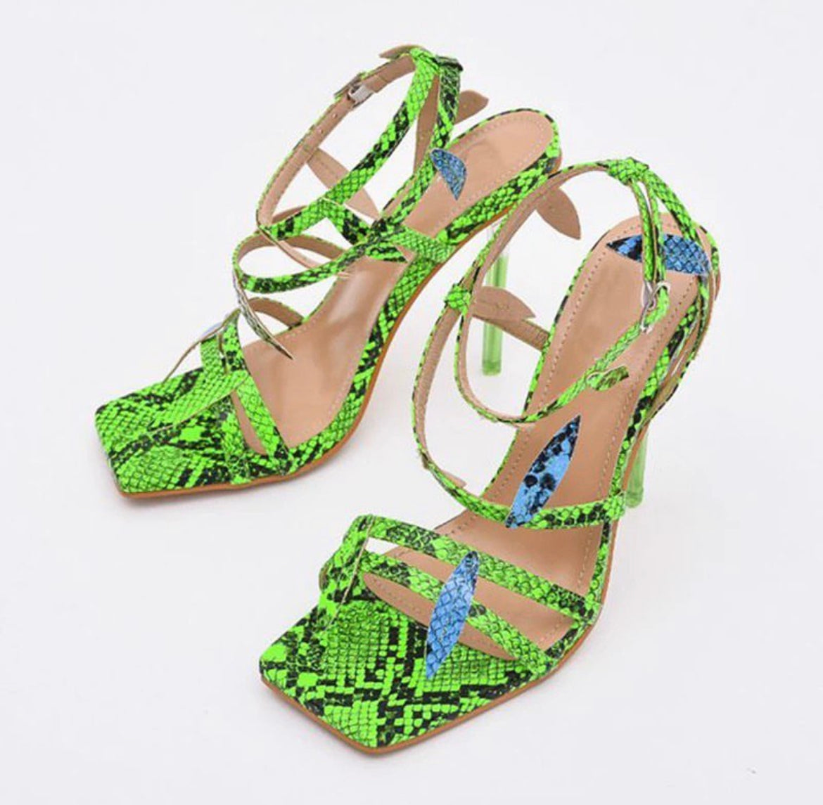 High-Heel Shoes with leaves